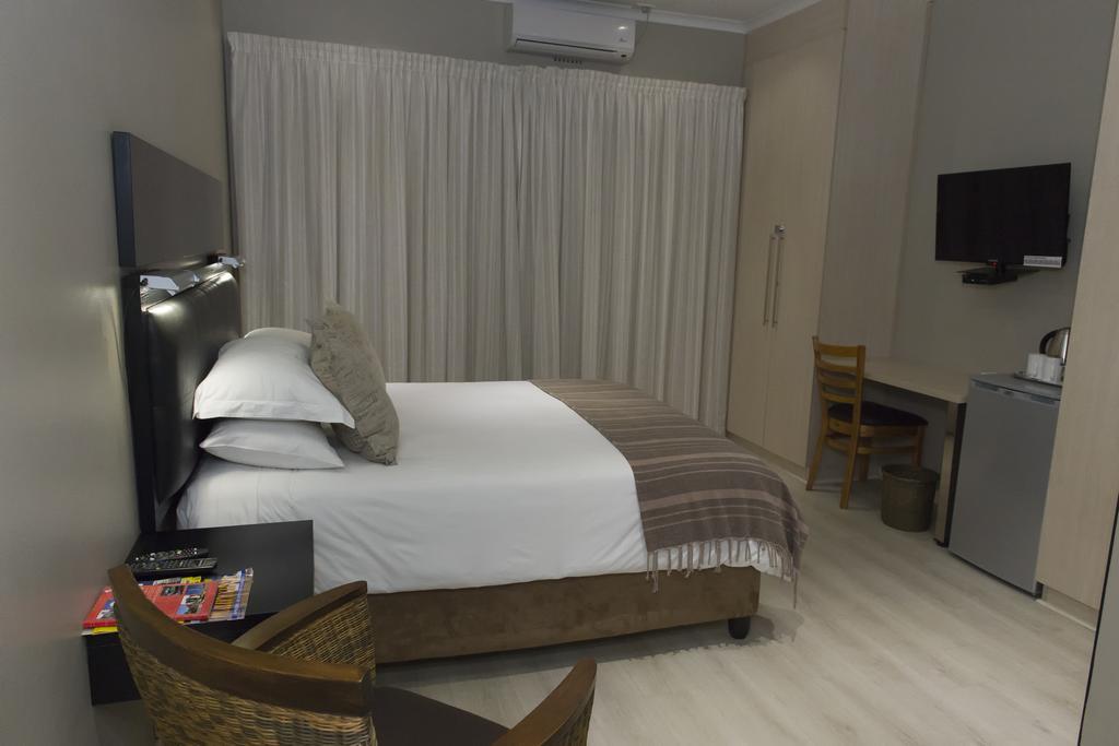 The Suburban Guest House Bloemfontein Quarto foto