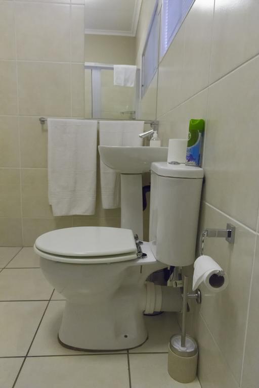 The Suburban Guest House Bloemfontein Quarto foto