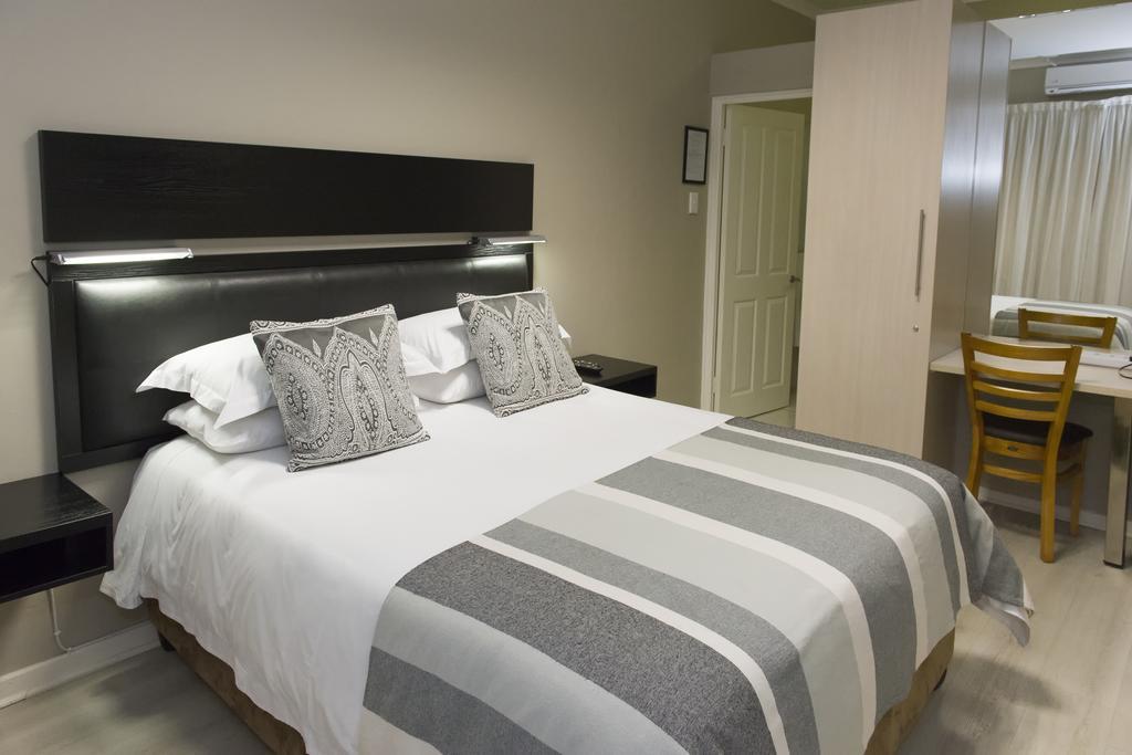 The Suburban Guest House Bloemfontein Quarto foto