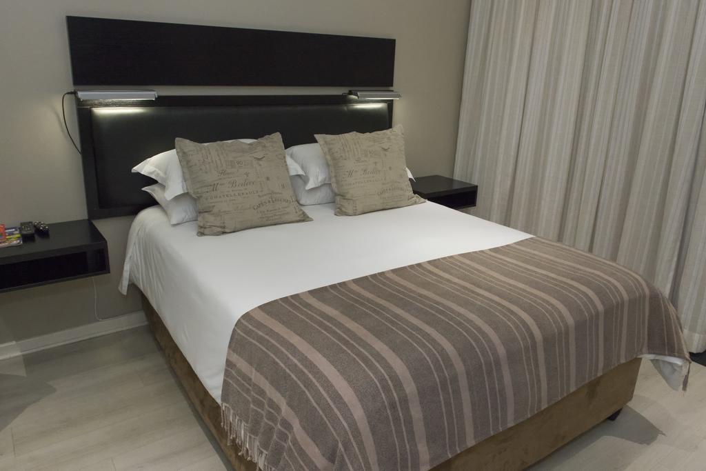 The Suburban Guest House Bloemfontein Quarto foto