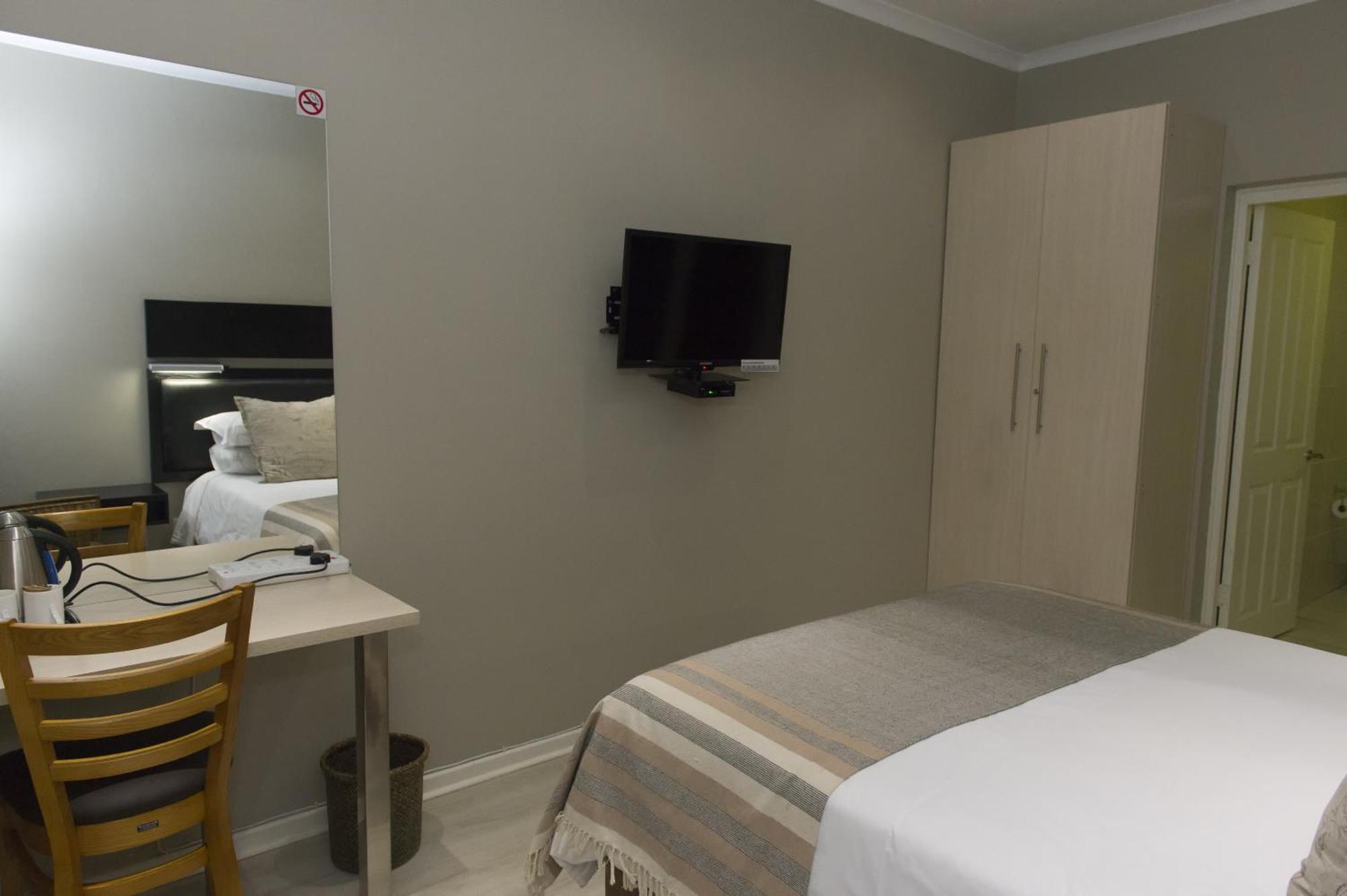 The Suburban Guest House Bloemfontein Quarto foto
